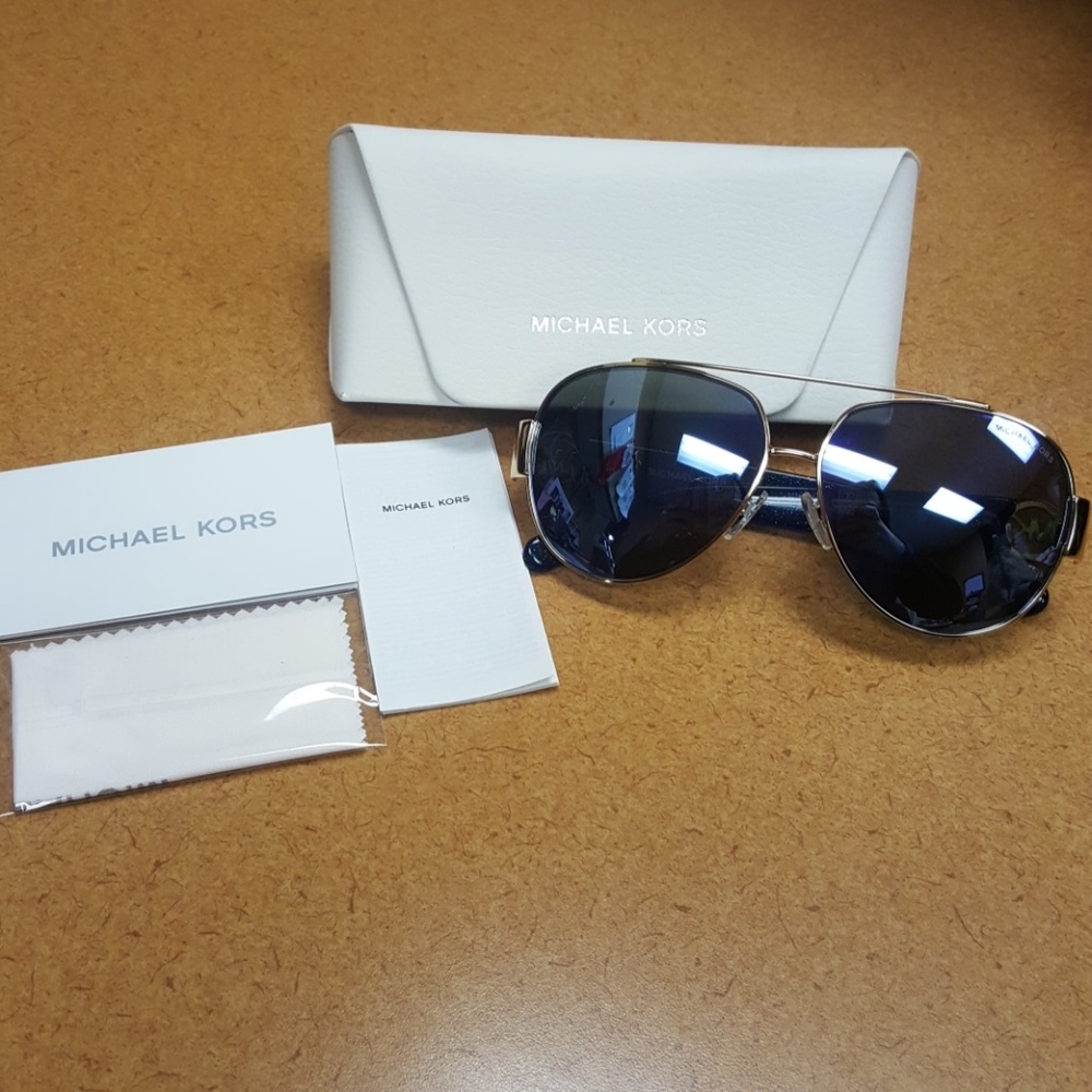 New Michael Kors Aviator Polorized Sunglasses